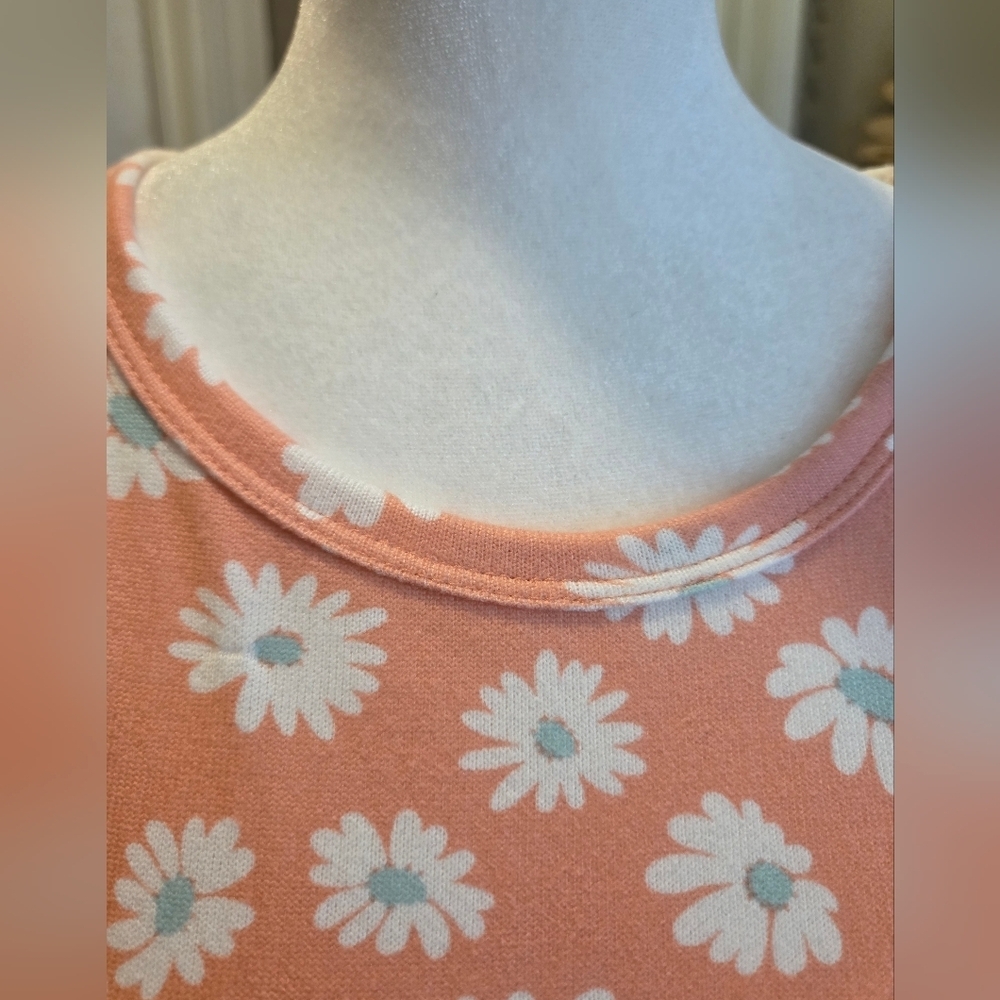 Peach Daisy Print Short Sleeve Tee - Picture 3 of 5